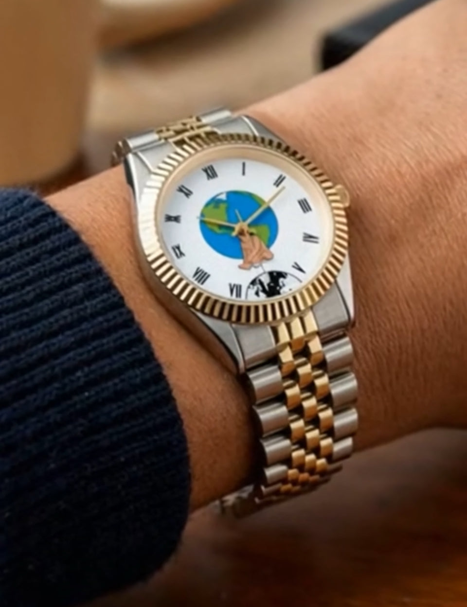 The Overseasbaby time piece