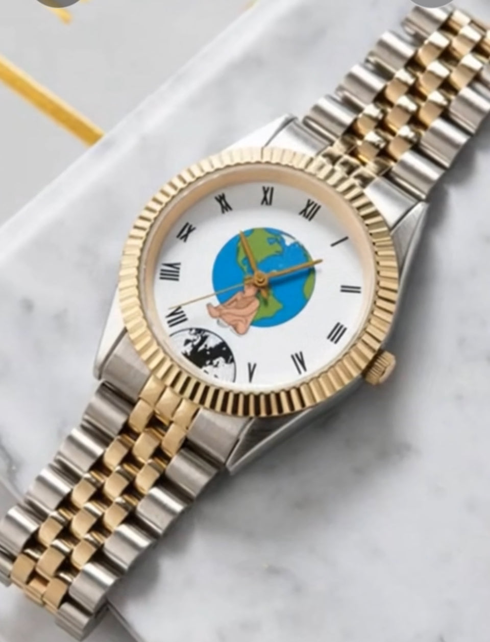 The Overseasbaby time piece